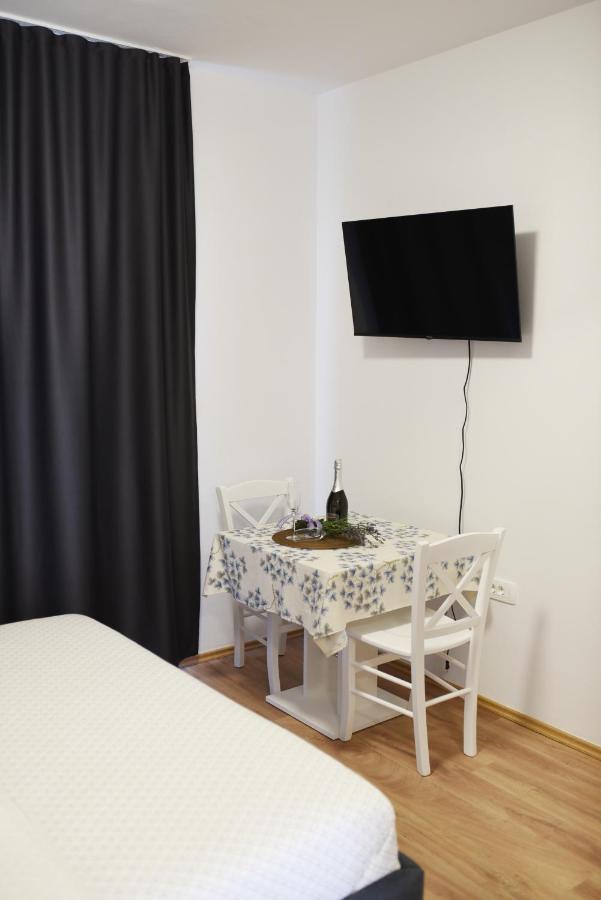 B1Villa Srima Kültér fotó