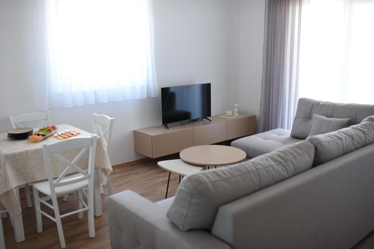 B1Villa Srima Kültér fotó